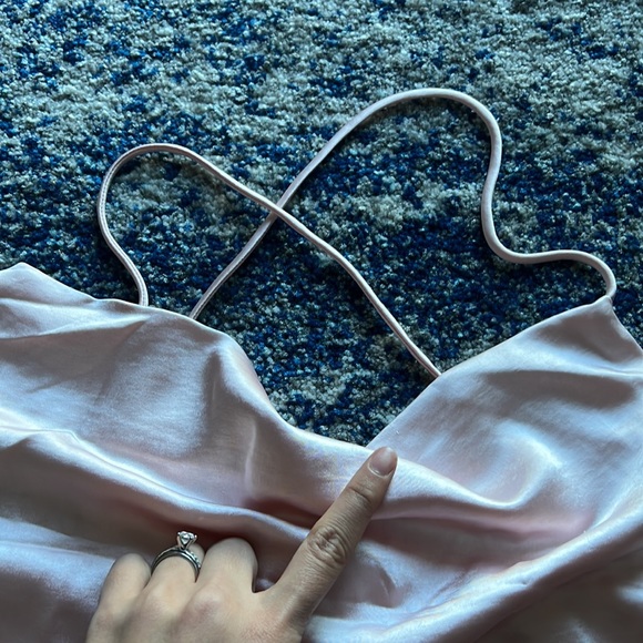 superdown Billie Drape Midi Dress in Blush pink Medium - Picture 5 of 9